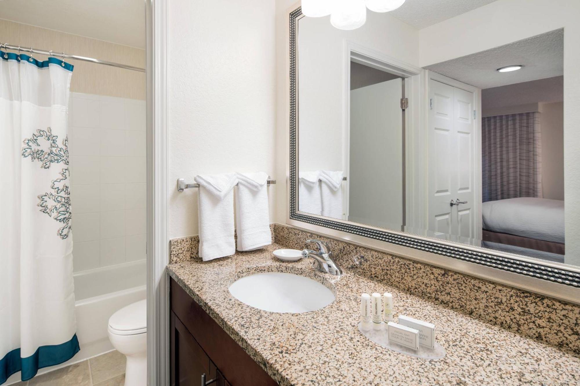 Residence Inn Costa Mesa Newport Beach Экстерьер фото