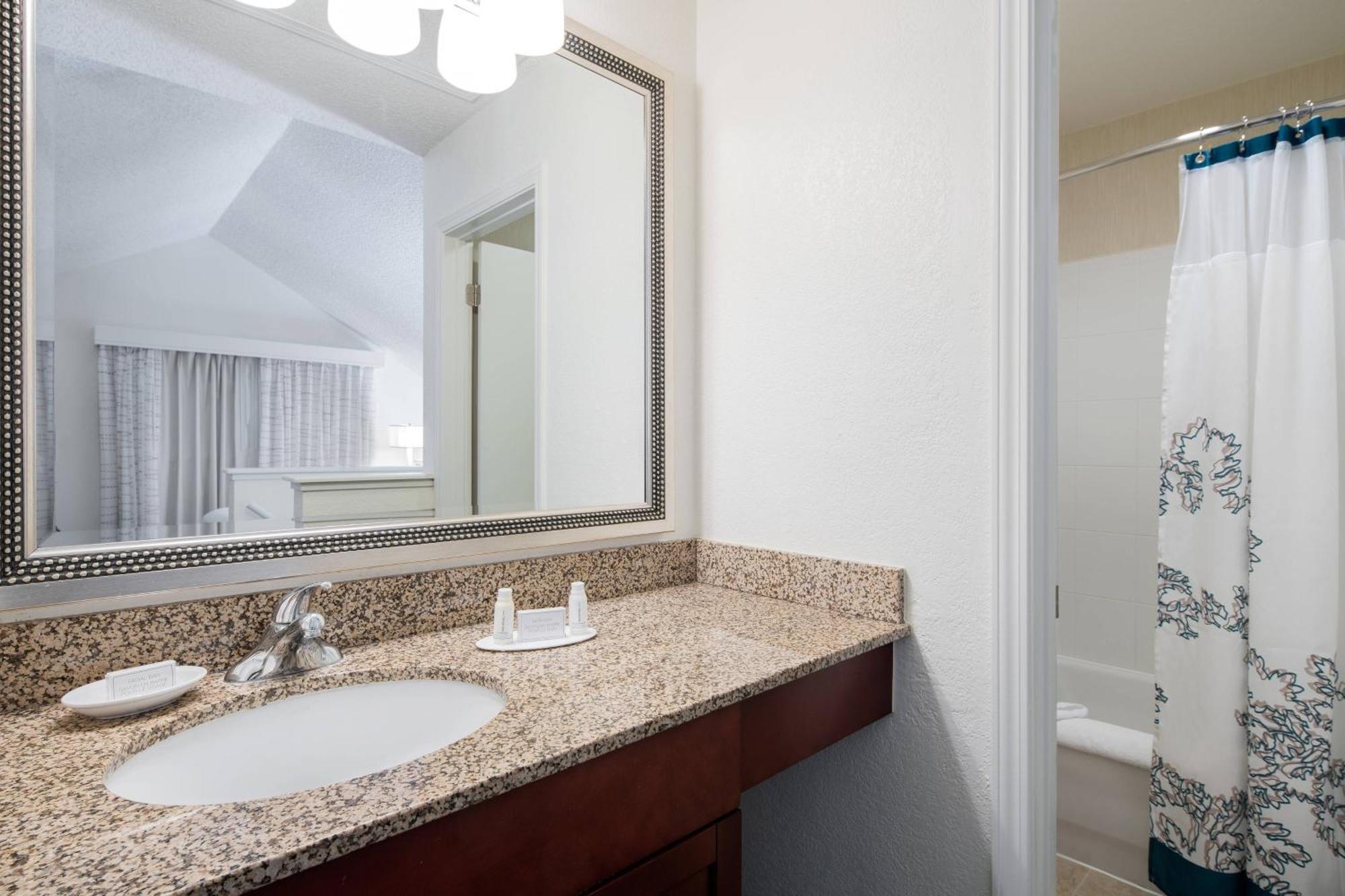 Residence Inn Costa Mesa Newport Beach Экстерьер фото