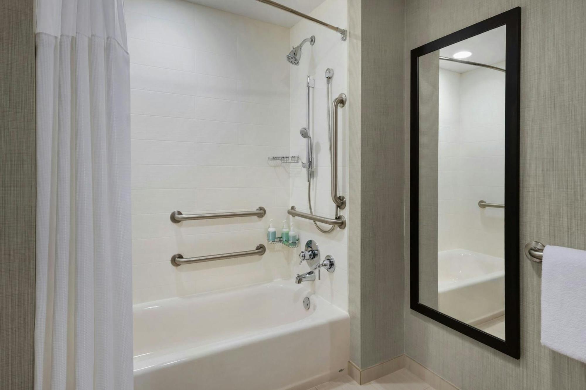 Residence Inn Costa Mesa Newport Beach Экстерьер фото